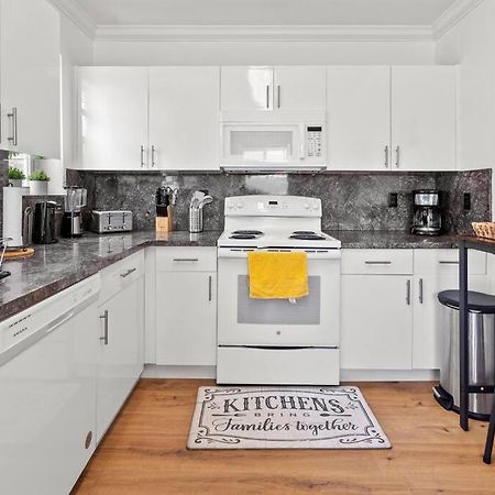 Comfy & Updated Apartment Centrally Located Minutes Away From Everything! Miami Eksteriør bilde