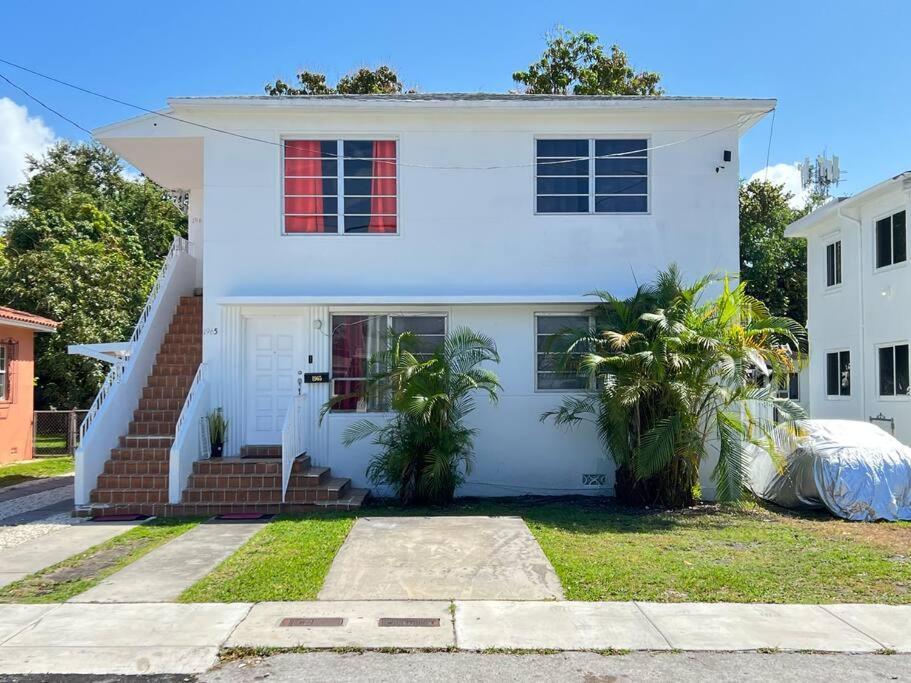 Comfy & Updated Apartment Centrally Located Minutes Away From Everything! Miami Eksteriør bilde